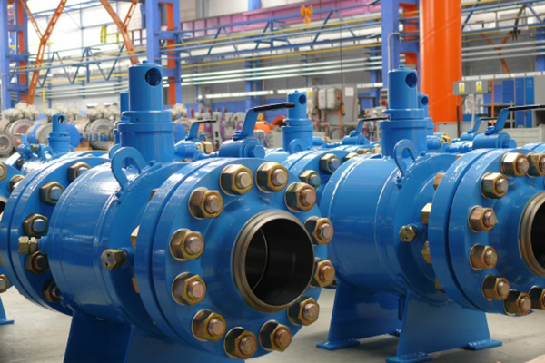 Valves for heavy industry machinery